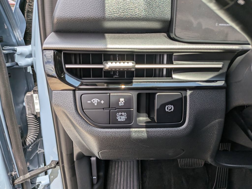Certified 2026 Kia Sportage S AWD/4WD image 28