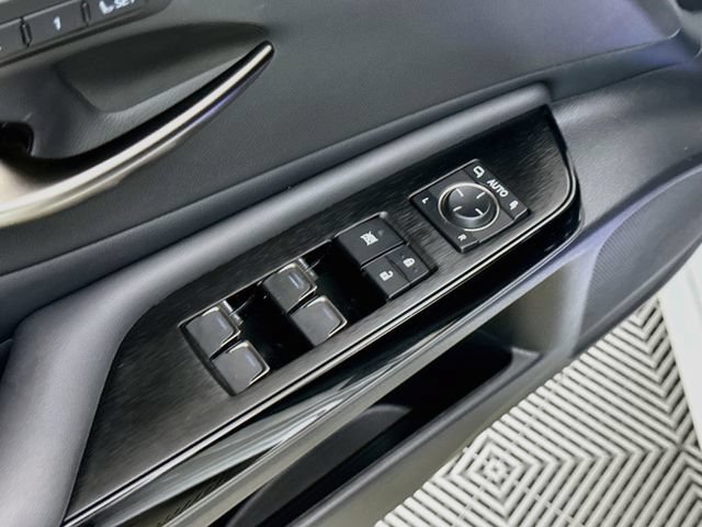 Used 2025 Lexus ES 300h w/ Premium Package FWD image 18