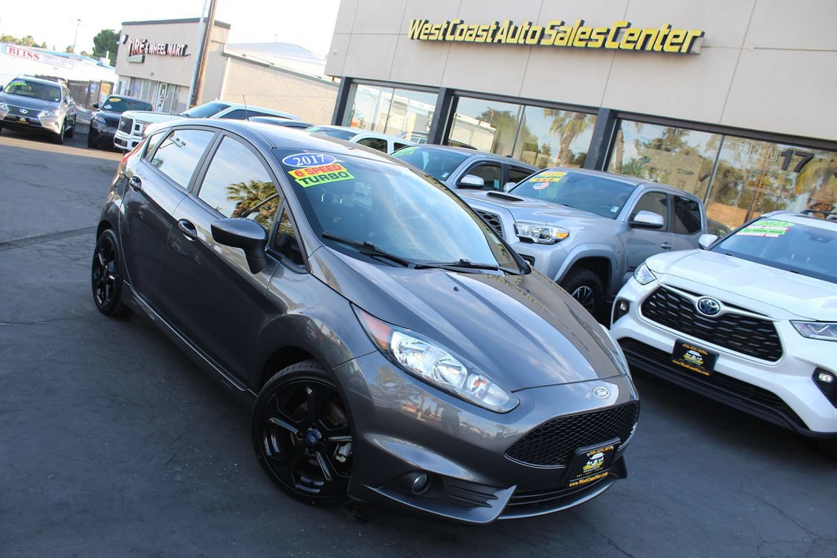 Used 2017 Ford Fiesta ST FWD image 35