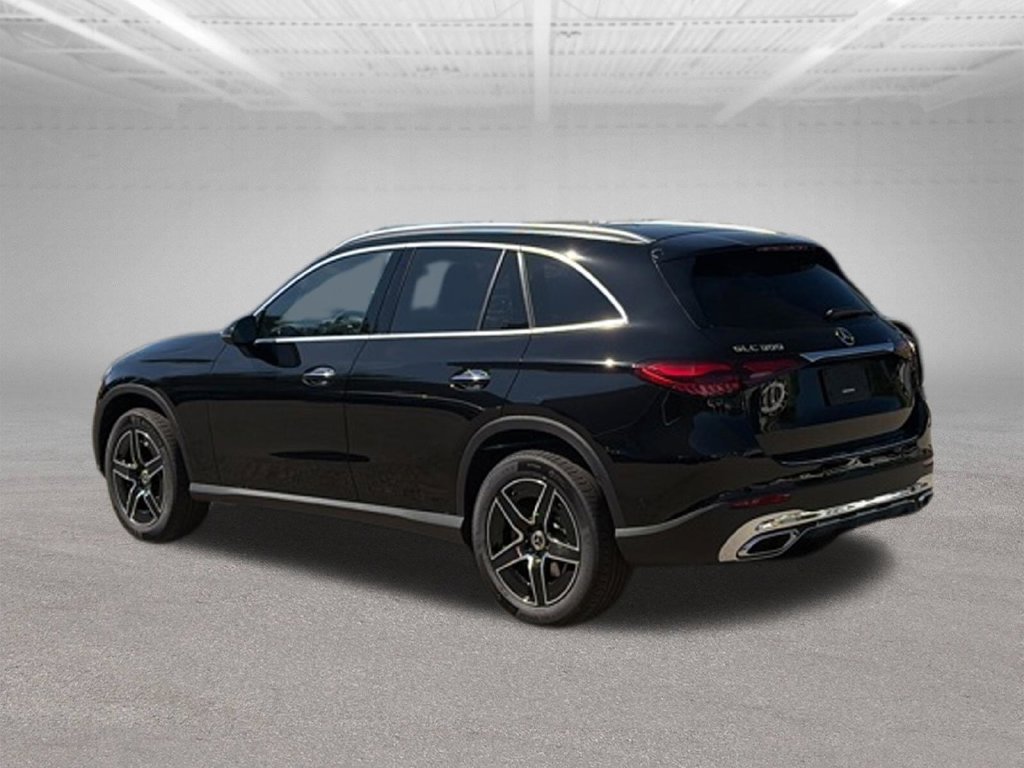 New 2026 Mercedes-Benz GLC 300 4MATIC image 3