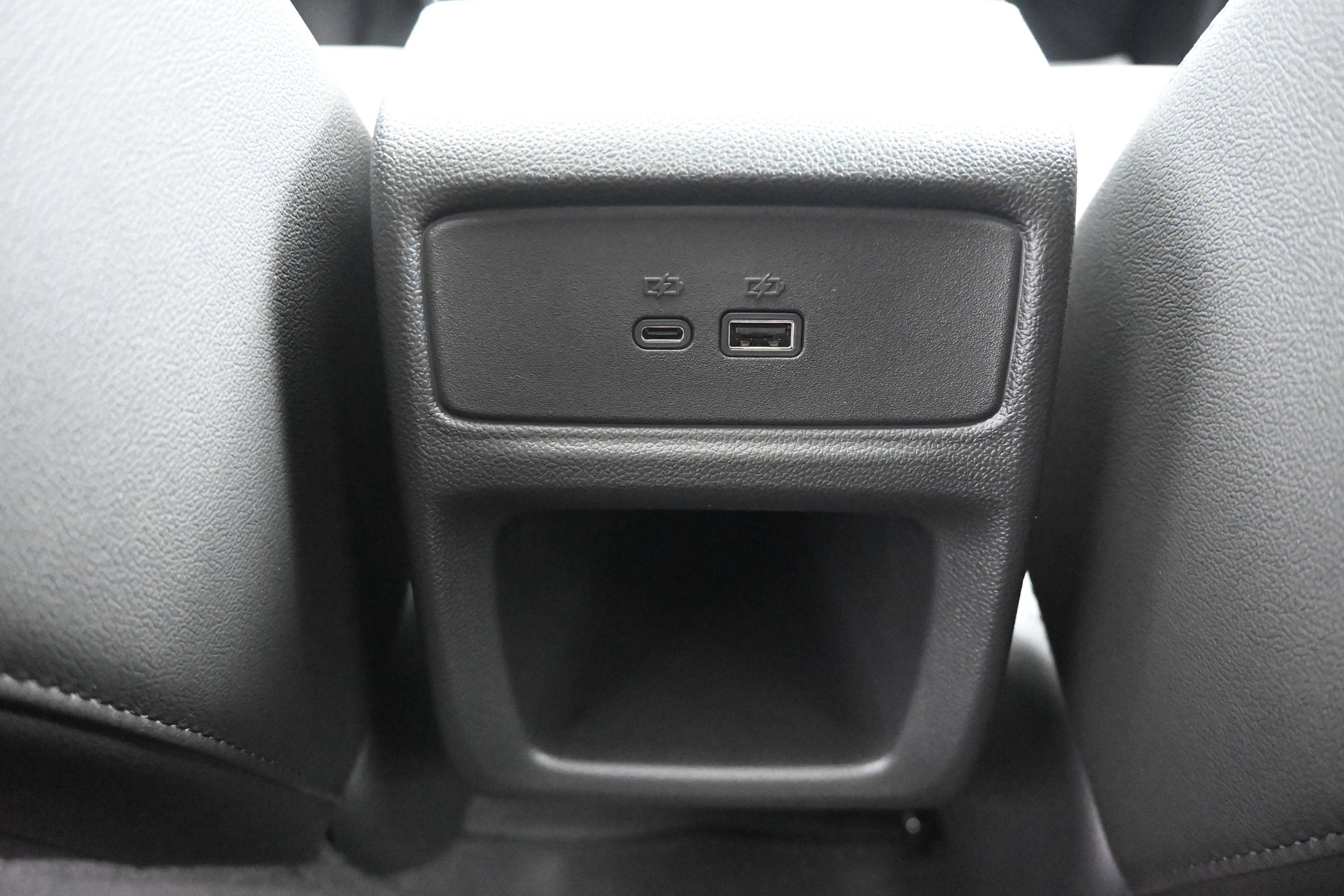New 2026 Chevrolet Trax LT w/ Sunroof Package FWD image 25