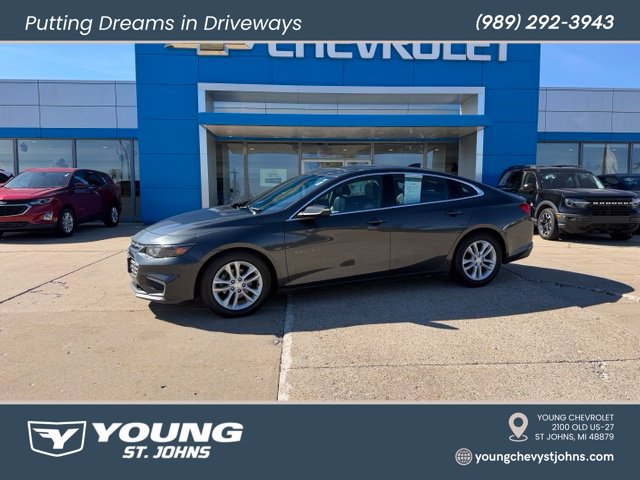 Certified 2017 Chevrolet Malibu LT w/ Leather Package FWD image 2