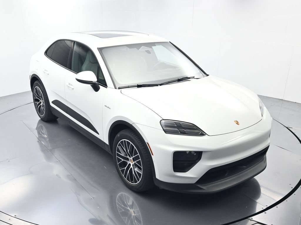Certified 2025 Porsche Macan Electric RWD image 43