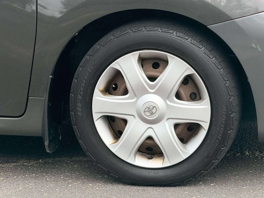 Used 2009 Toyota Matrix S FWD image 9