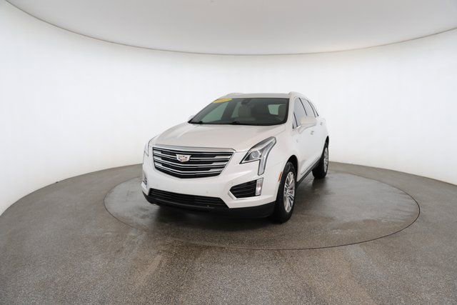 Used 2017 Cadillac XT5 Luxury w/ Driver Awareness Package image 32