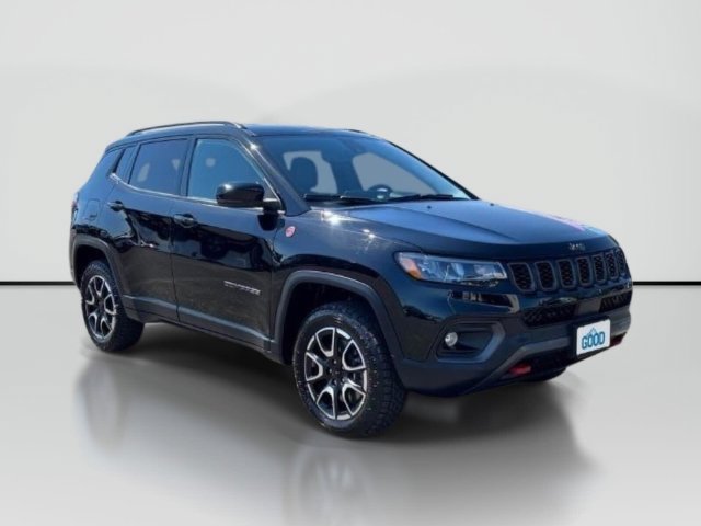 Used 2024 Jeep Compass Trailhawk AWD/4WD image 7