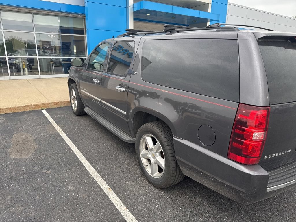Used 2011 Chevrolet Suburban LTZ AWD/4WD image 7