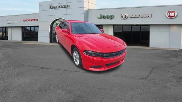 Used 2022 Dodge Charger SXT RWD image 2