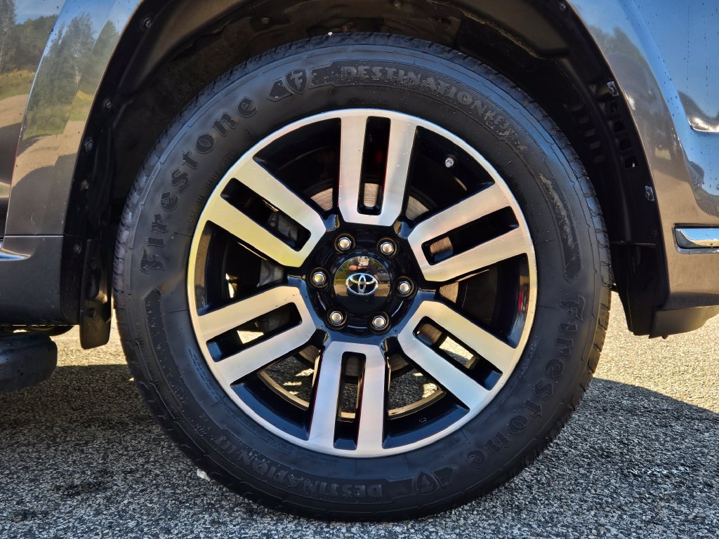 Used 2021 Toyota 4Runner Limited RWD image 11