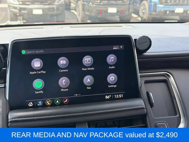 Used 2021 Chevrolet Tahoe Z71 w/ Luxury Package AWD/4WD image 4