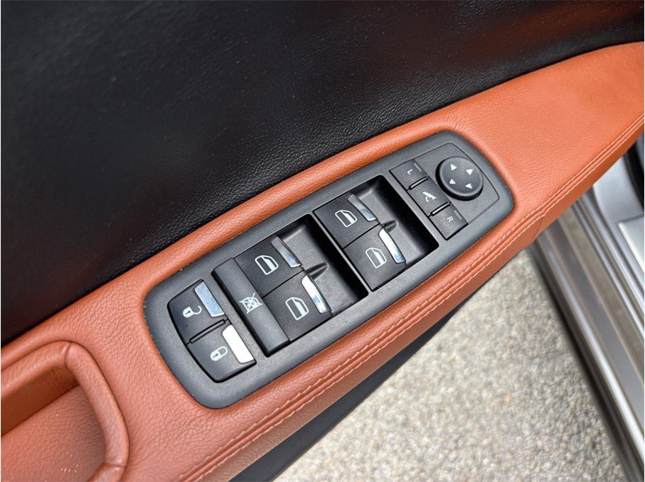 Used 2016 Maserati Ghibli RWD image 16
