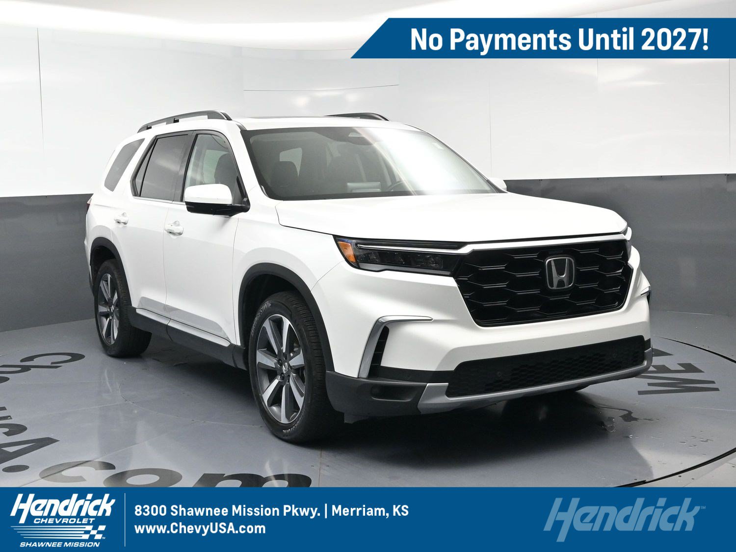 Used 2023 Honda Pilot Touring image 1