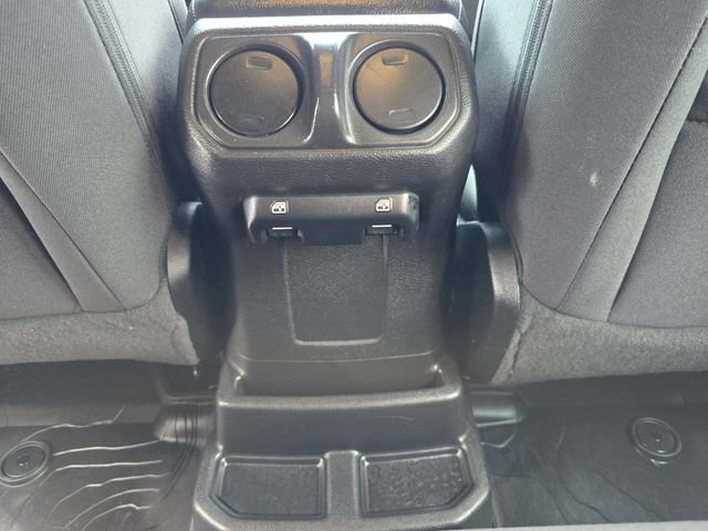 Used 2023 Jeep Wrangler Unlimited w/ Cold Weather Group AWD/4WD image 30