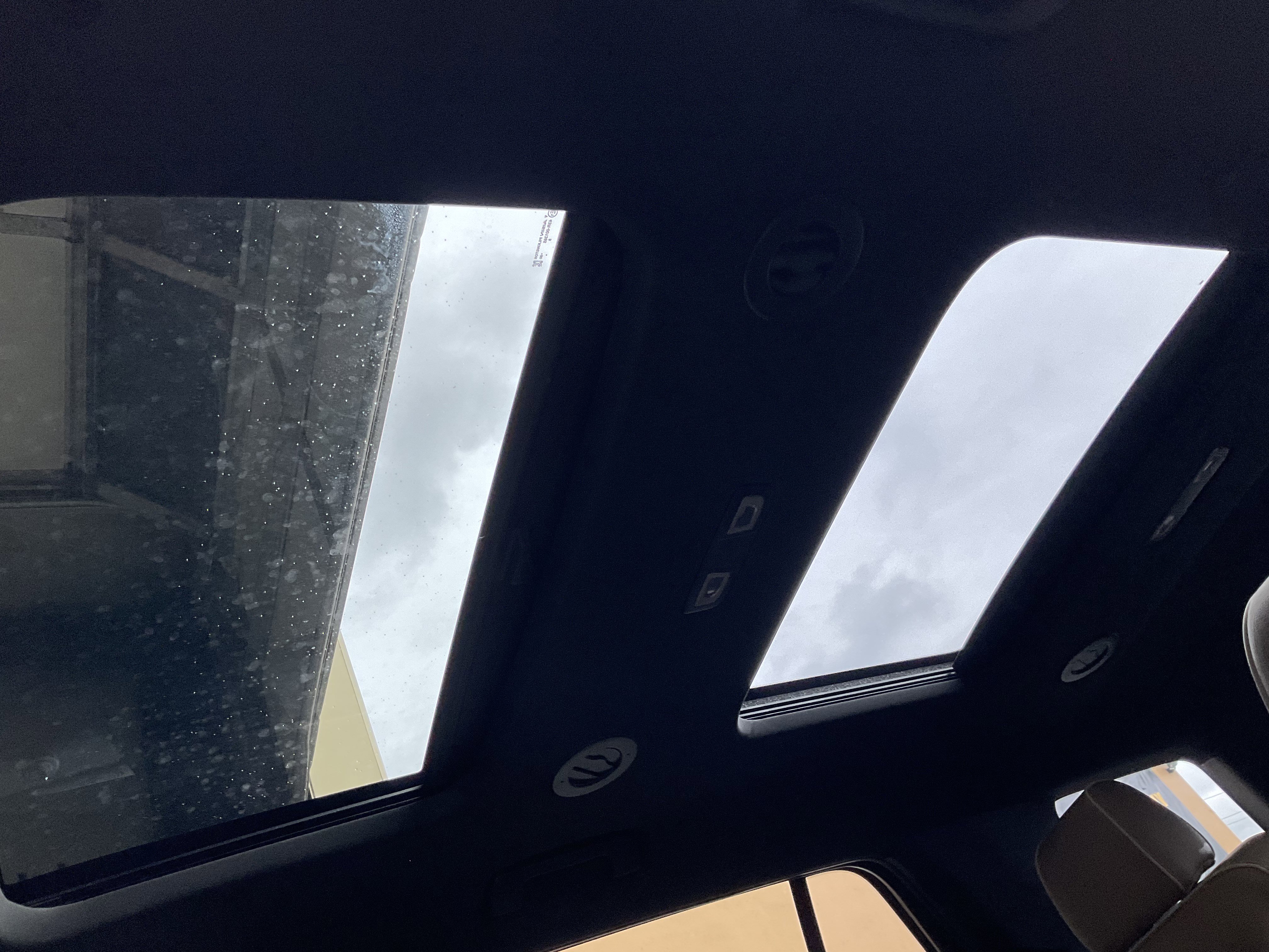 Used 2023 Chevrolet Traverse Premier image 40