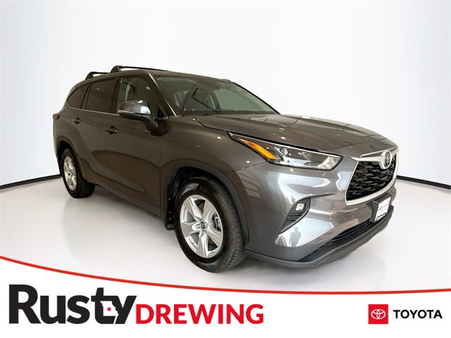 Used 2022 Toyota Highlander LE