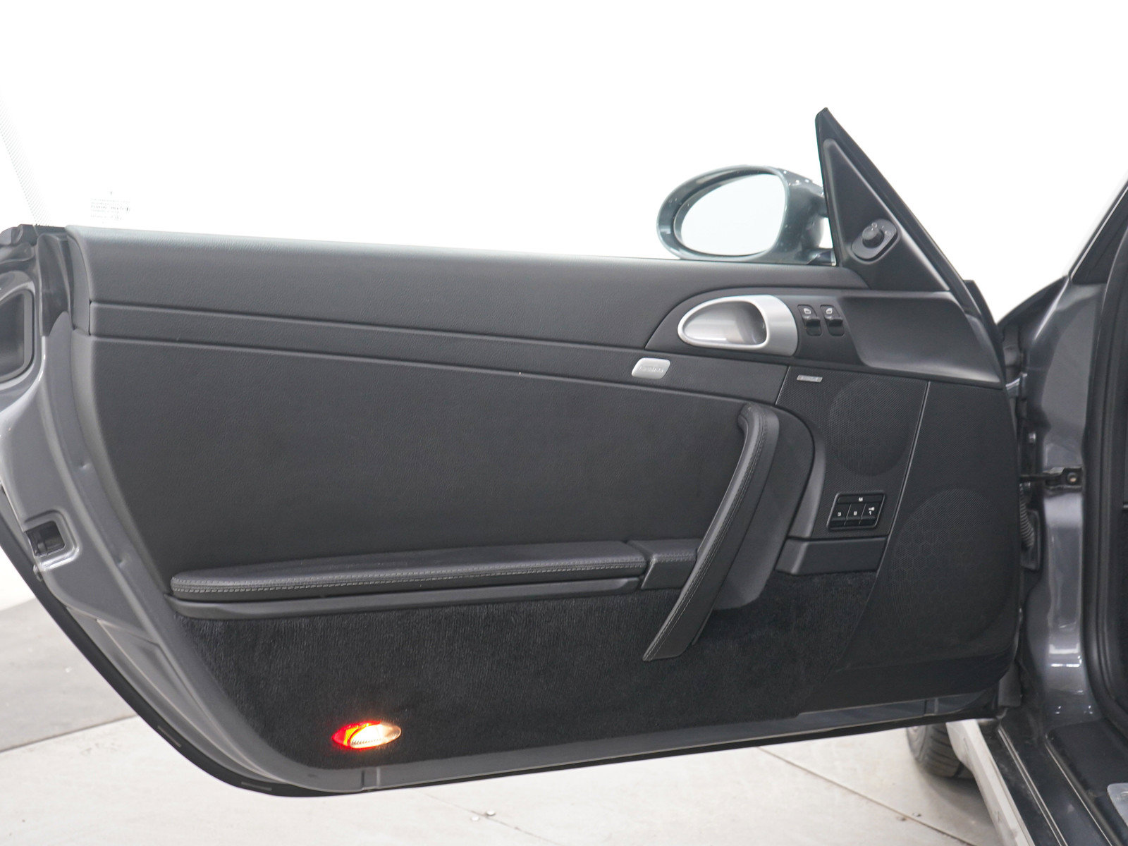 Used 2005 Porsche 911 Carrera S RWD image 13