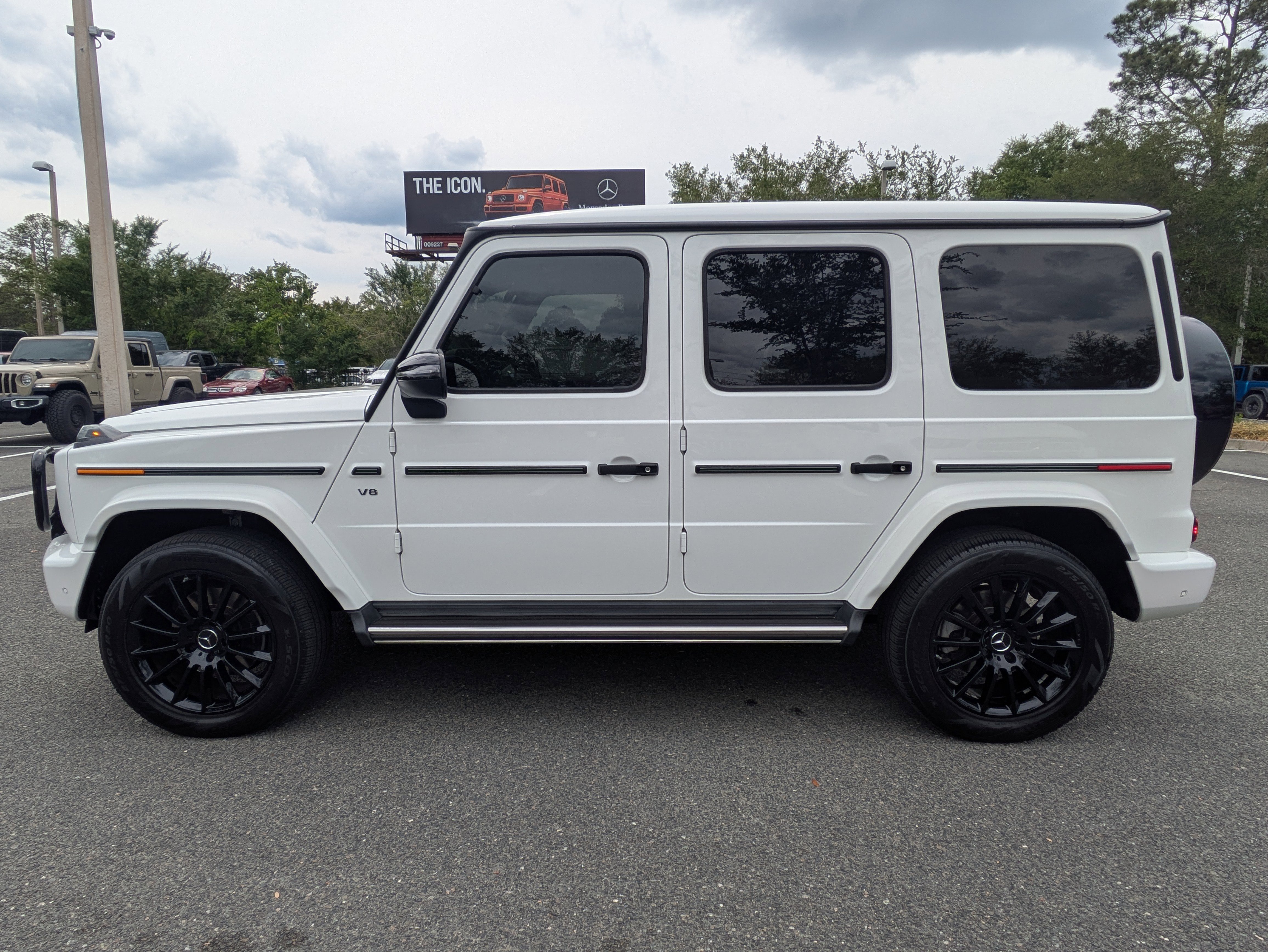Certified 2023 Mercedes-Benz G 550 w/ G Manufaktur Interior Package image 7