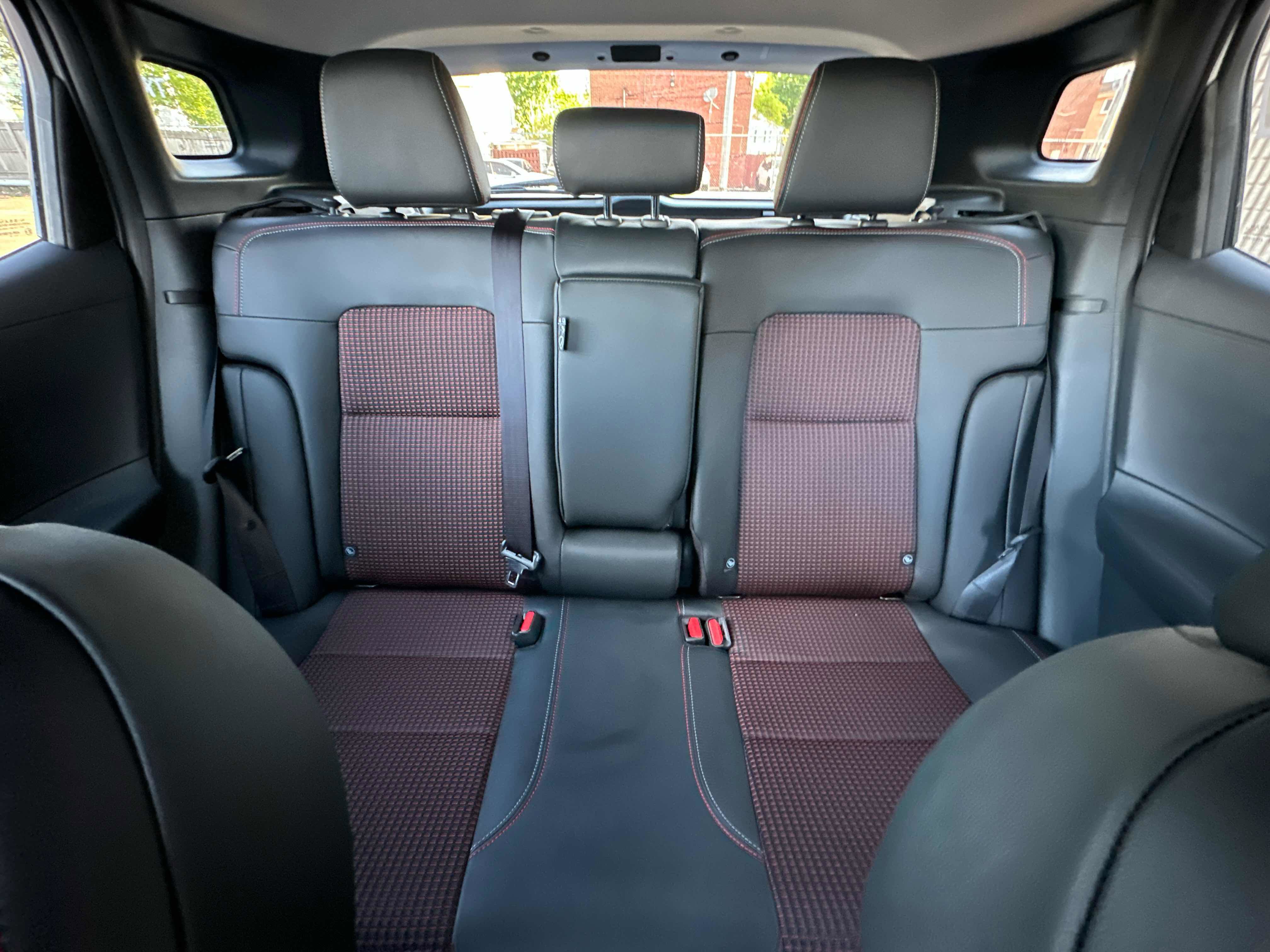 New 2026 Nissan Kicks SR w/ Cold Weather Package AWD/4WD image 25