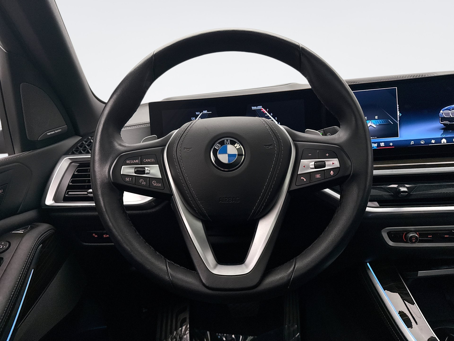 Used 2024 BMW X5 xDrive40i w/ Premium Package AWD/4WD image 12