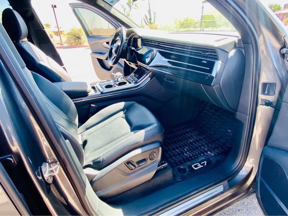 Used 2023 Audi Q7 3.0T Premium Plus AWD/4WD image 11