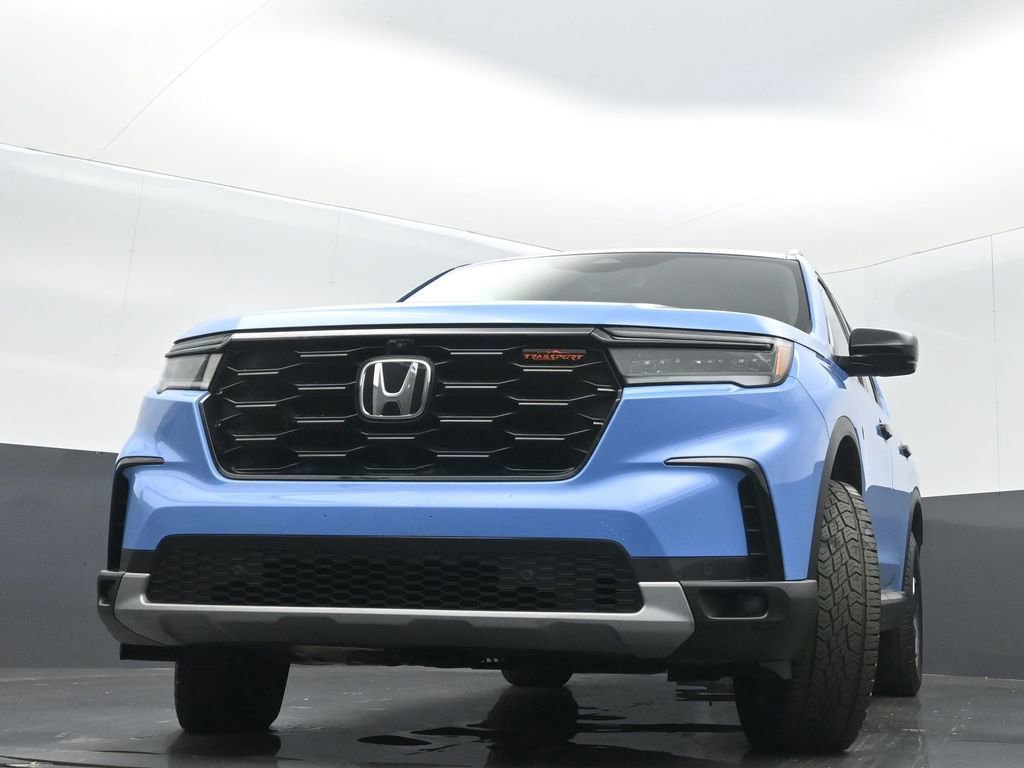 Used 2023 Honda Pilot TrailSport image 32