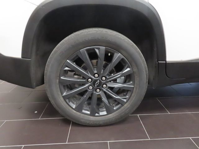 Used 2023 Chevrolet Traverse RS image 17