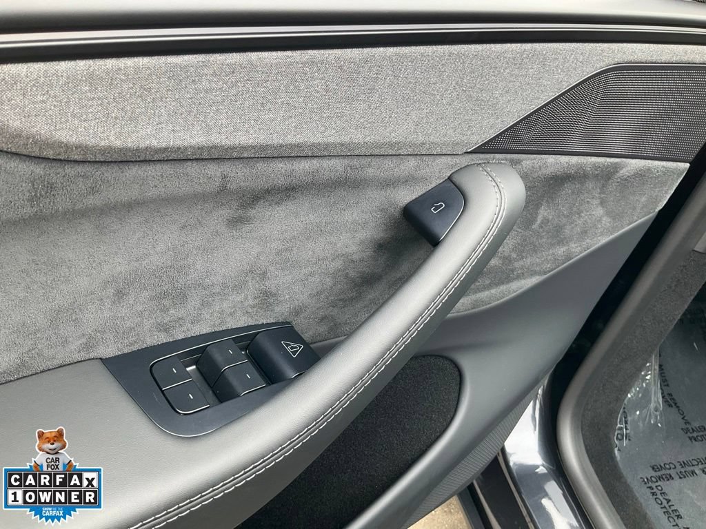 Used 2026 Tesla Model Y AWD image 26