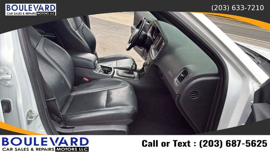 Used 2022 Dodge Charger SXT w/ Leather Interior Group RWD image 37