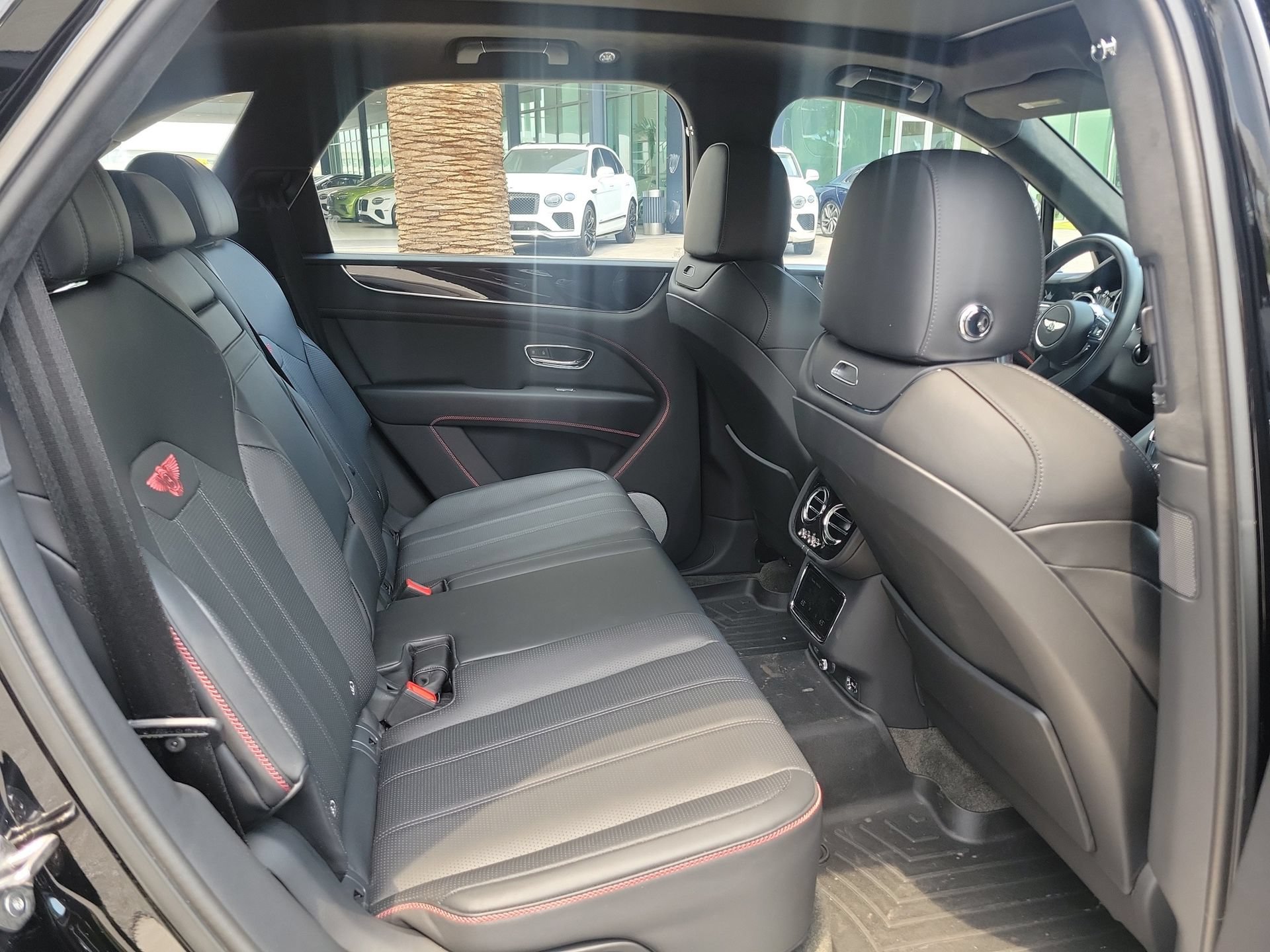 Certified 2023 Bentley Bentayga AWD/4WD image 19