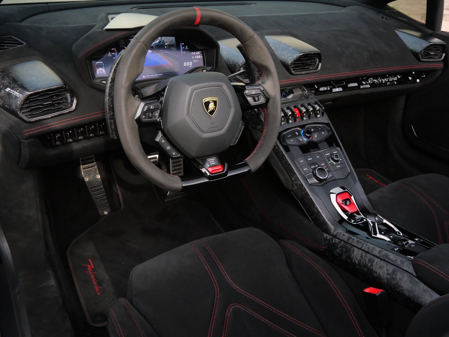 Used 2018 Lamborghini Huracan Performante image 18