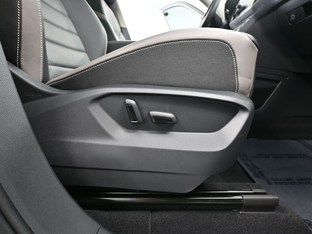 Used 2022 Volkswagen Atlas SEL image 55