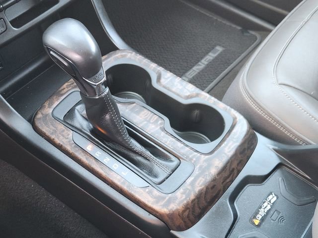 Used 2022 GMC Canyon Denali image 16