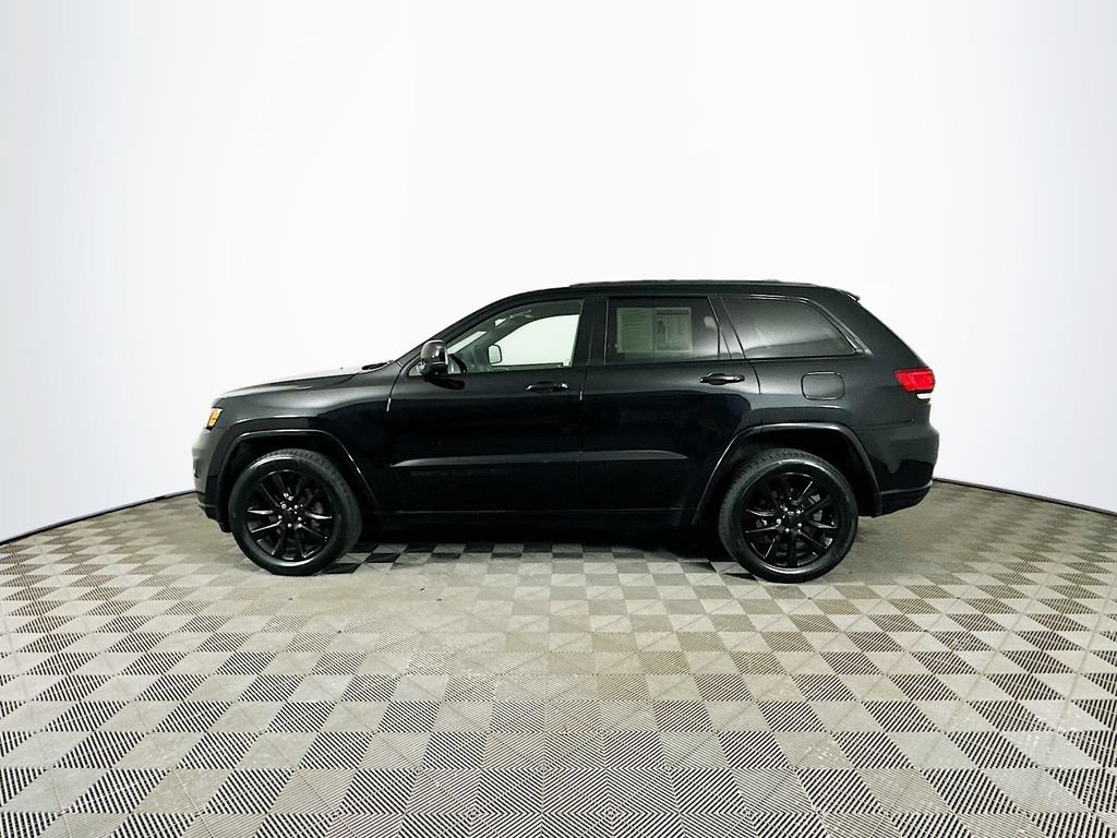Certified 2019 Jeep Grand Cherokee Altitude AWD/4WD image 7