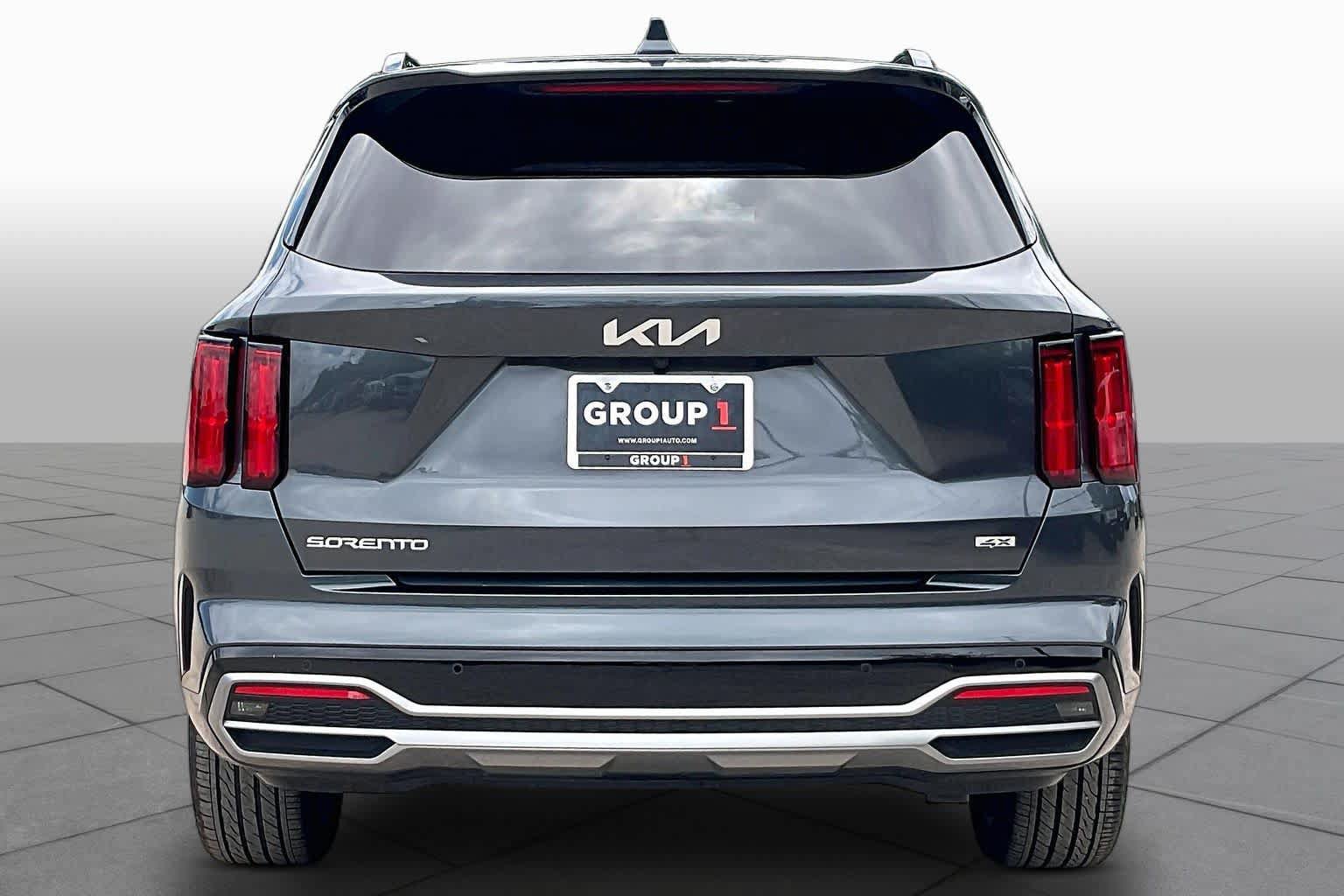 Used 2023 Kia Sorento SX AWD/4WD image 5