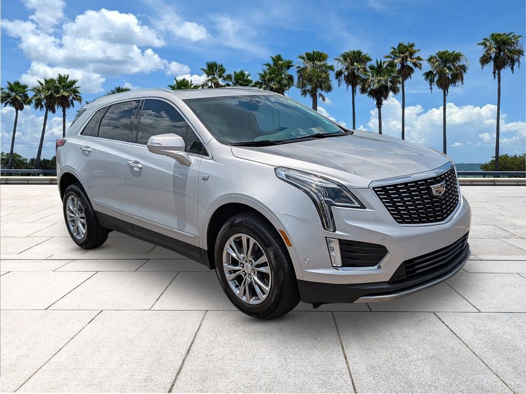 Used 2020 Cadillac XT5 Premium Luxury FWD image 1