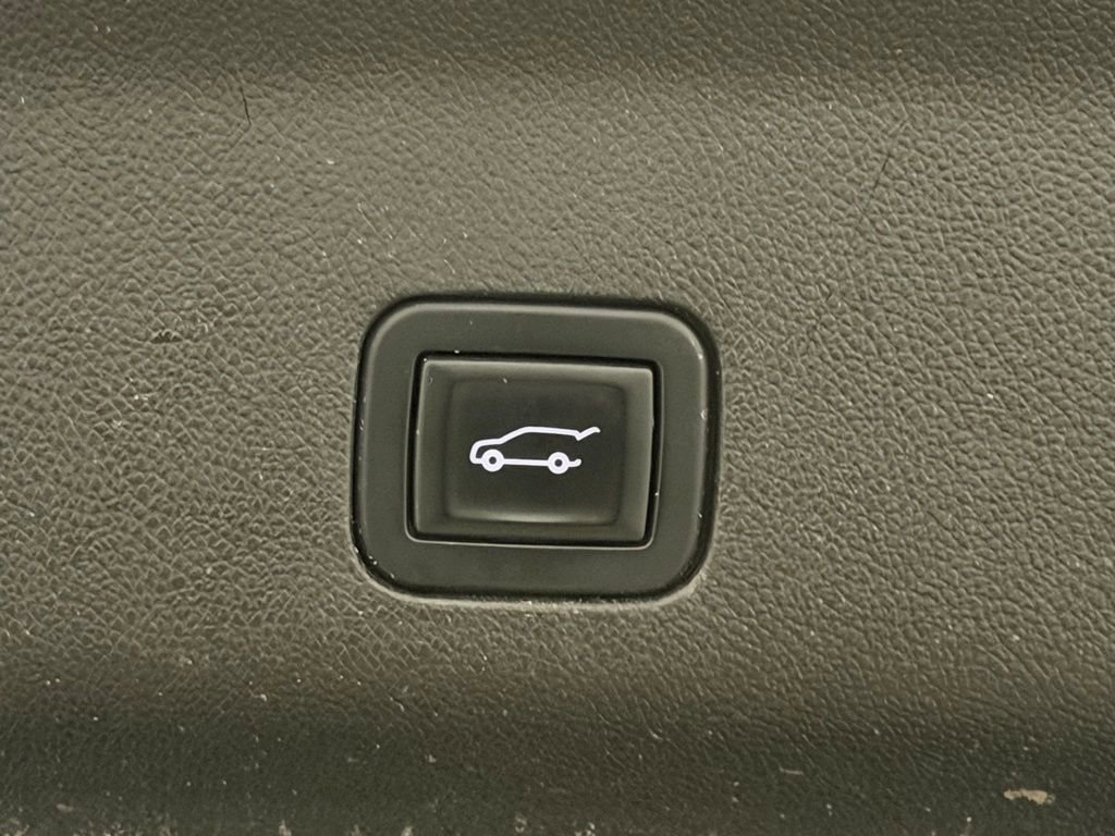 Certified 2021 Chevrolet Tahoe High Country image 23