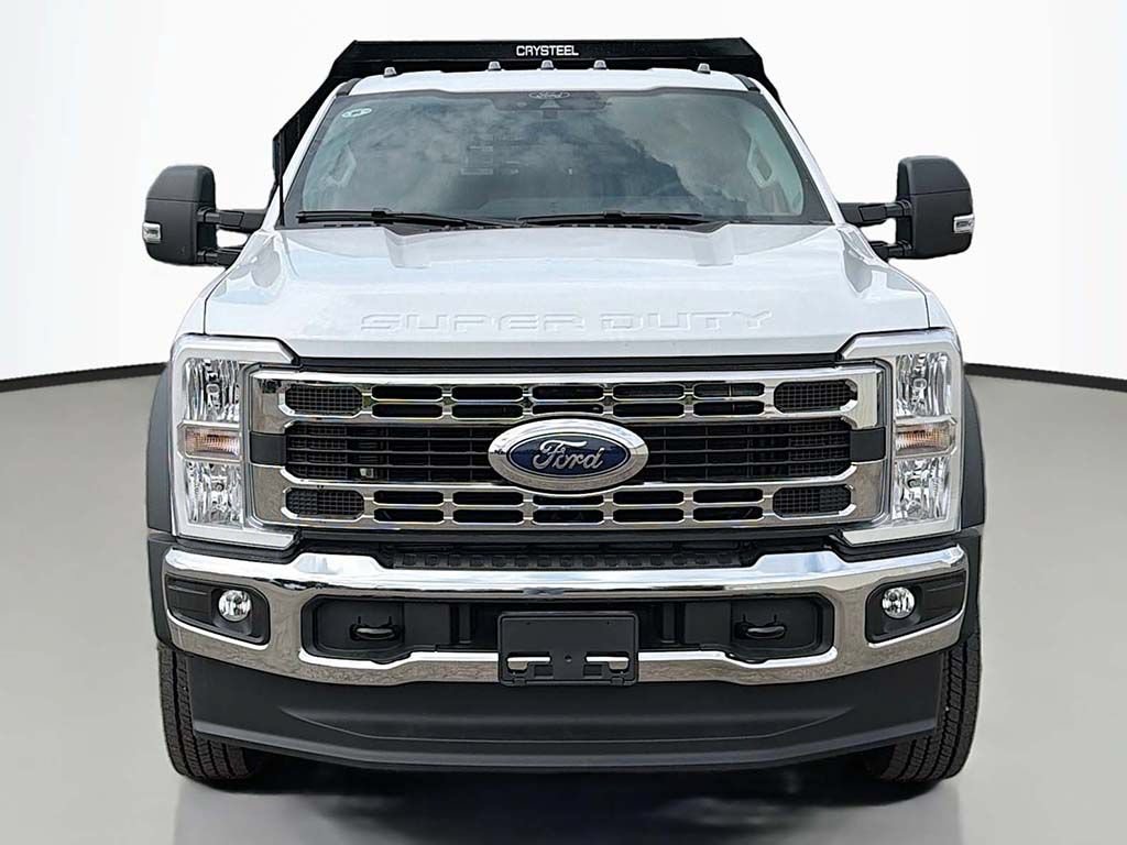 New 2026 Ford F550 4x4 Crew Cab image 7