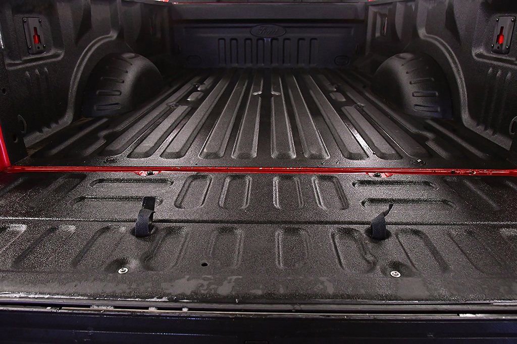 Used 2022 Ford F250 Lariat w/ Black Appearance Package image 13