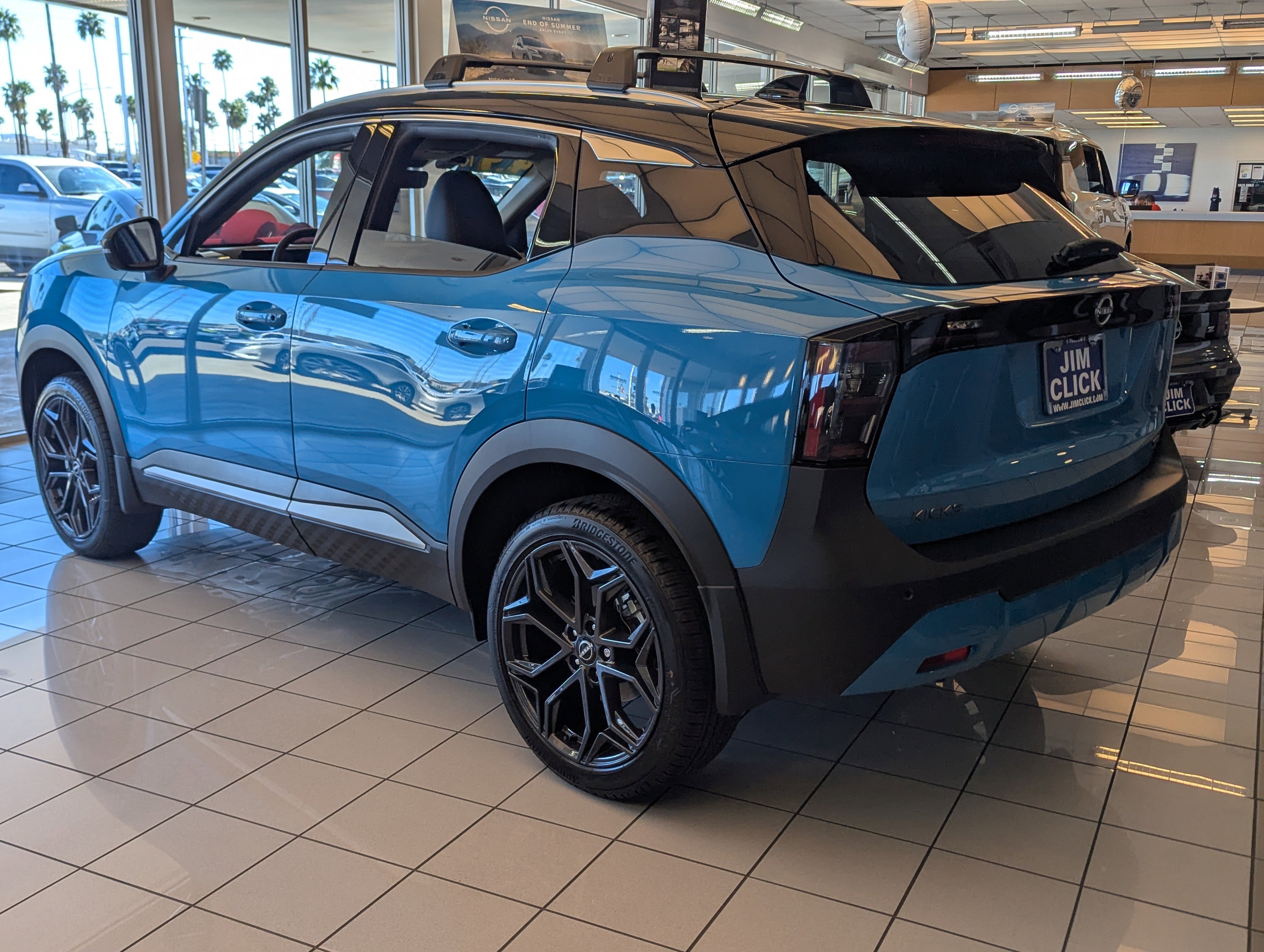 New 2026 Nissan Kicks SR w/ Illumination Package image 4