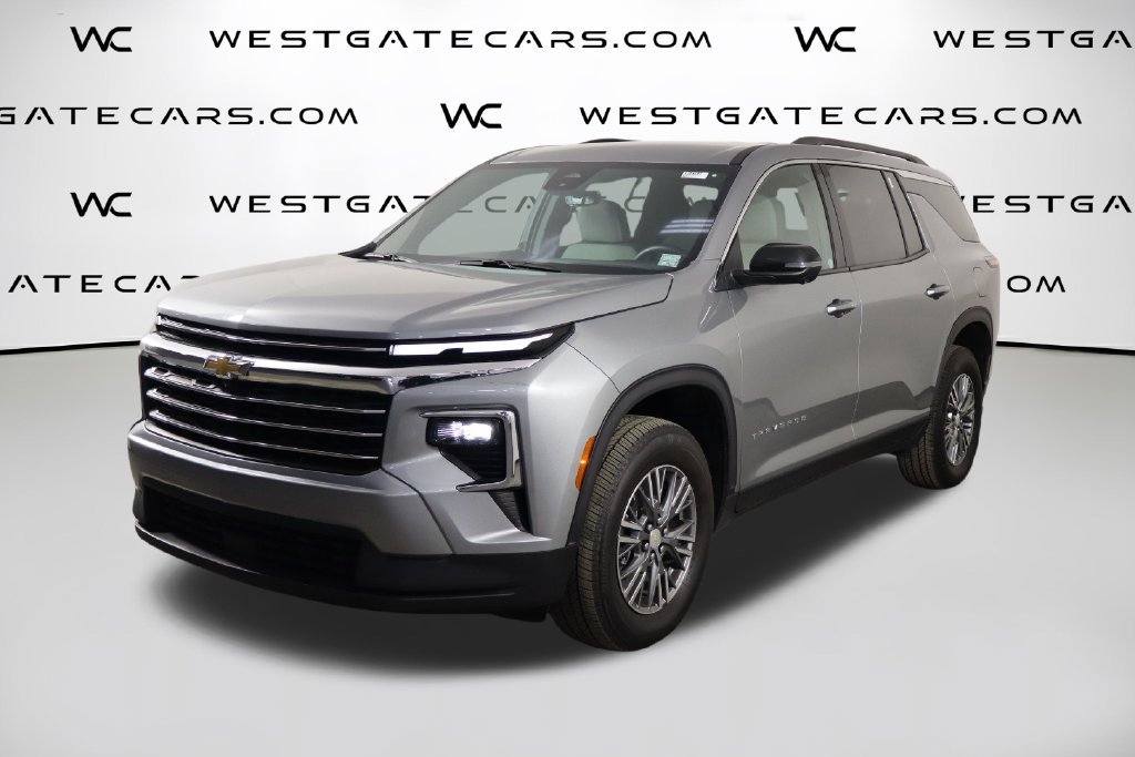 Used 2026 Chevrolet Traverse LT w/ Driver Confidence Package FWD 360° Tour
