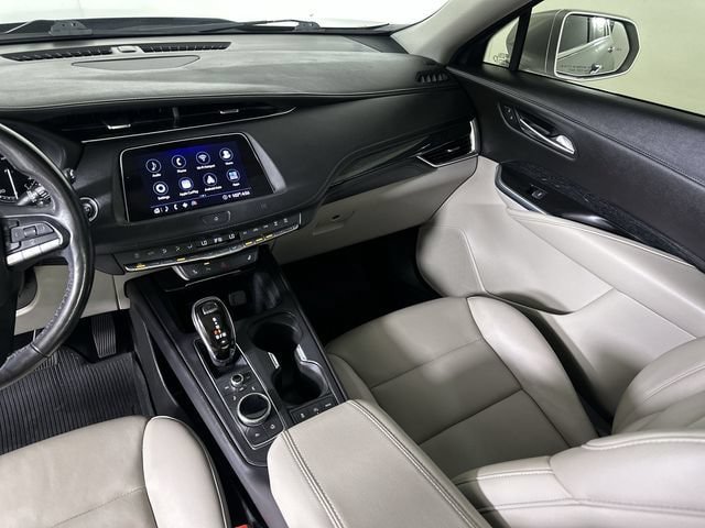 Used 2021 Cadillac XT4 Premium Luxury w/ Cold Weather Package FWD image 36