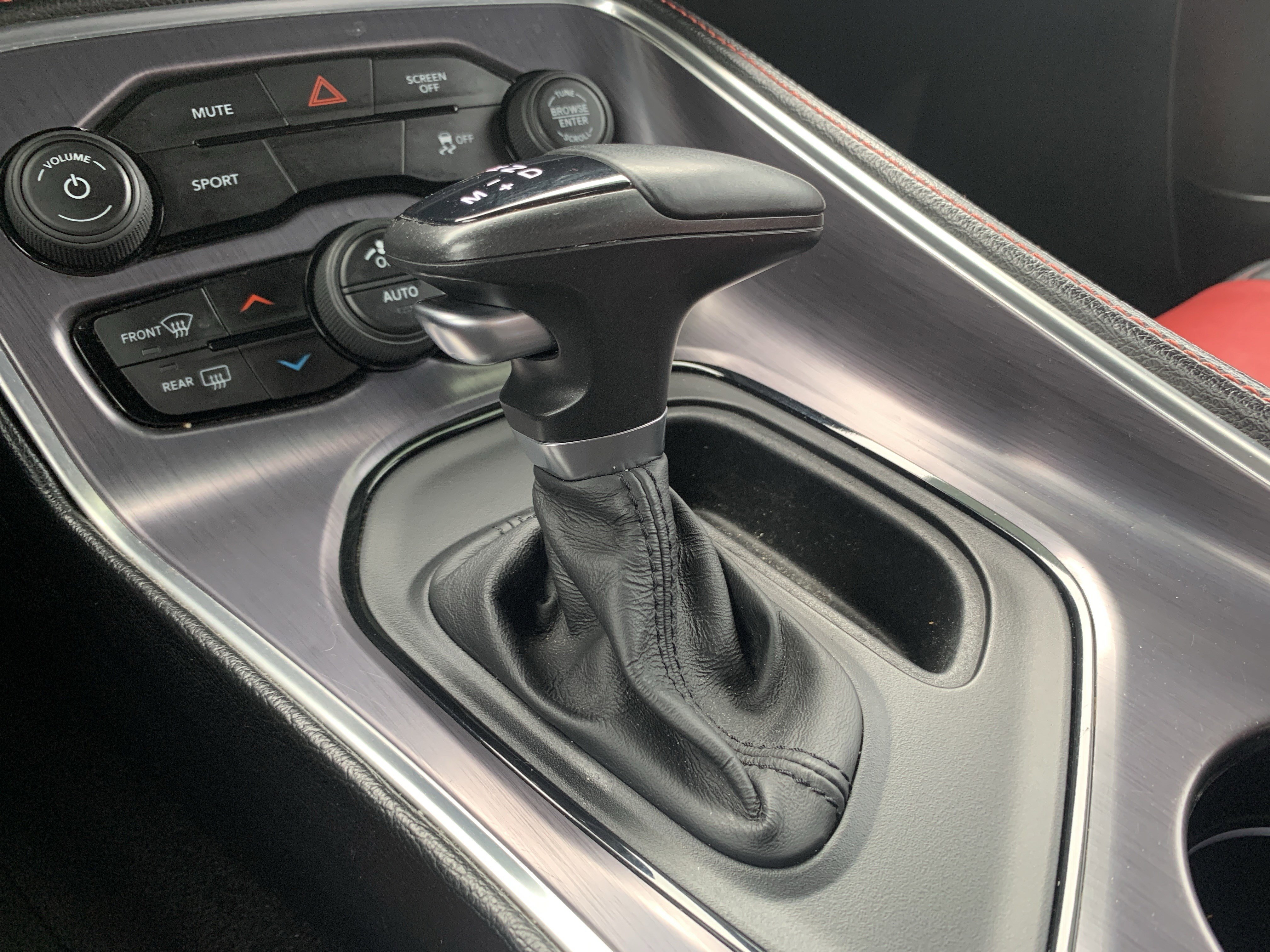 Used 2018 Dodge Challenger SXT image 26