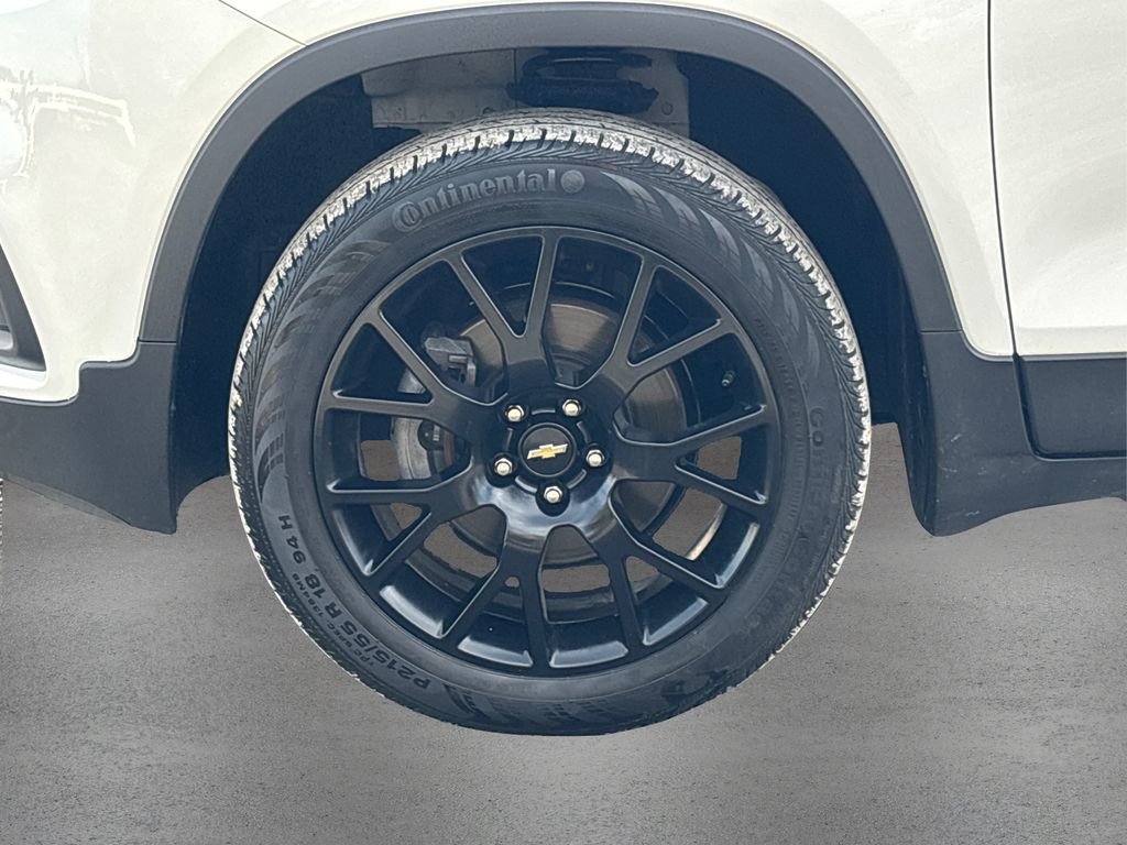 Used 2021 Chevrolet Trax LT w/ Sport Edition image 12