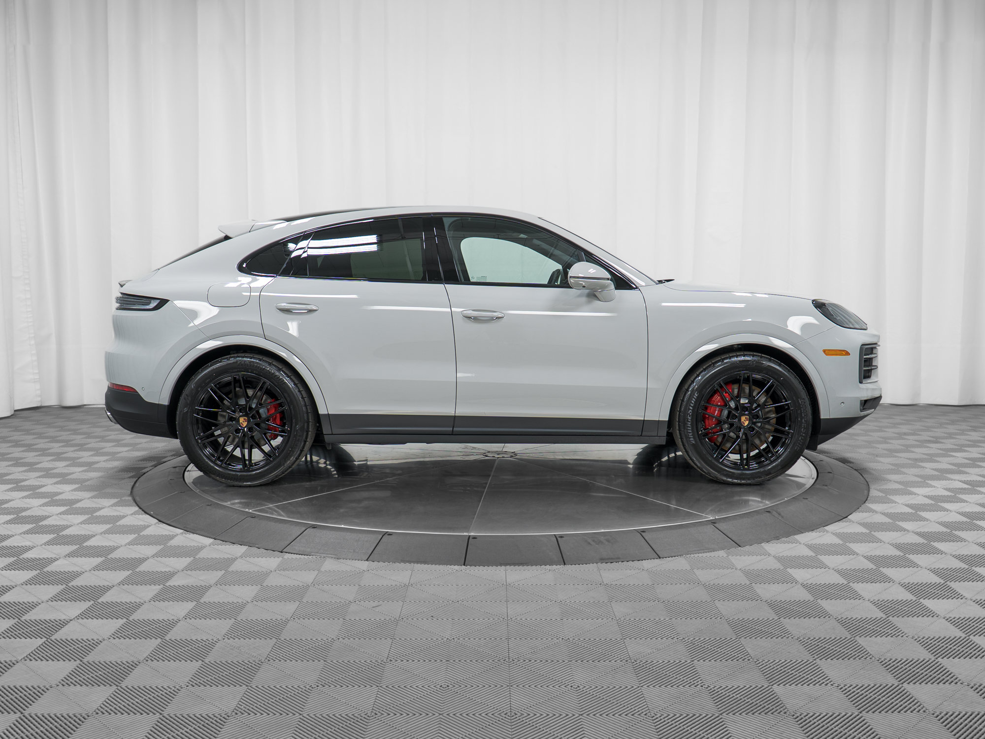 New 2026 Porsche Cayenne S AWD/4WD image 8