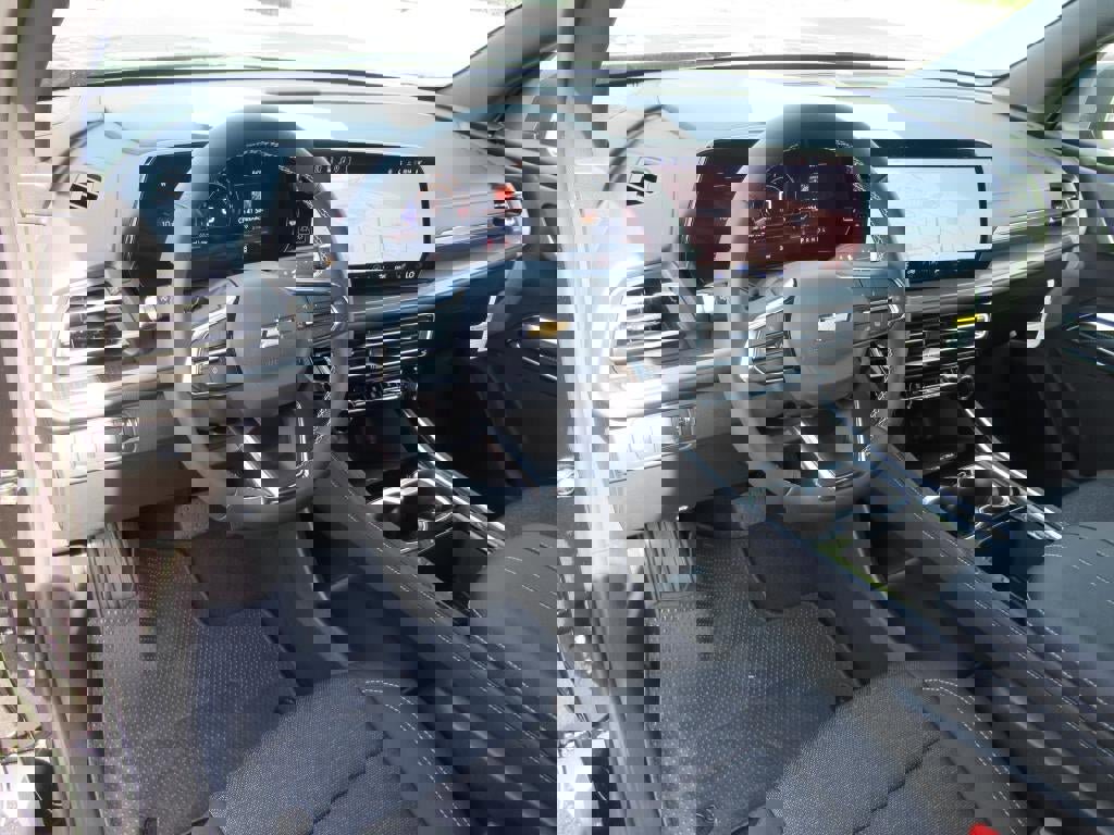 New 2026 Chevrolet Traverse LT image 14