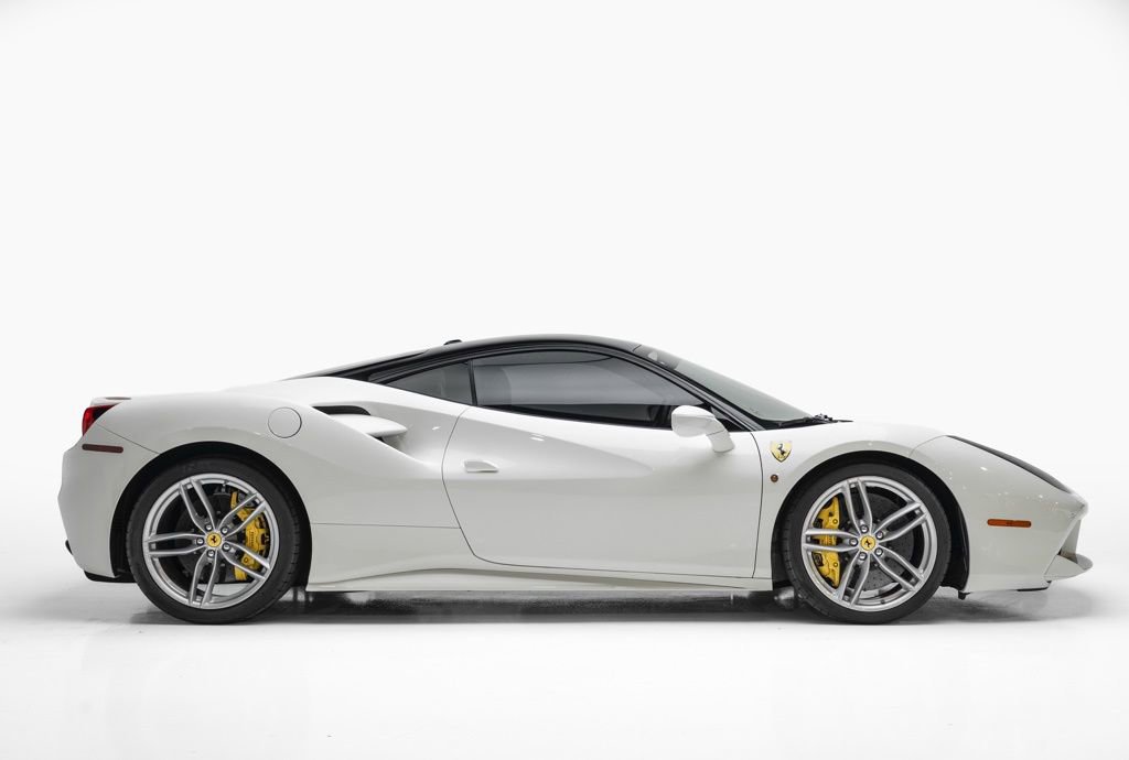 Used 2016 Ferrari 488 GTB image 6