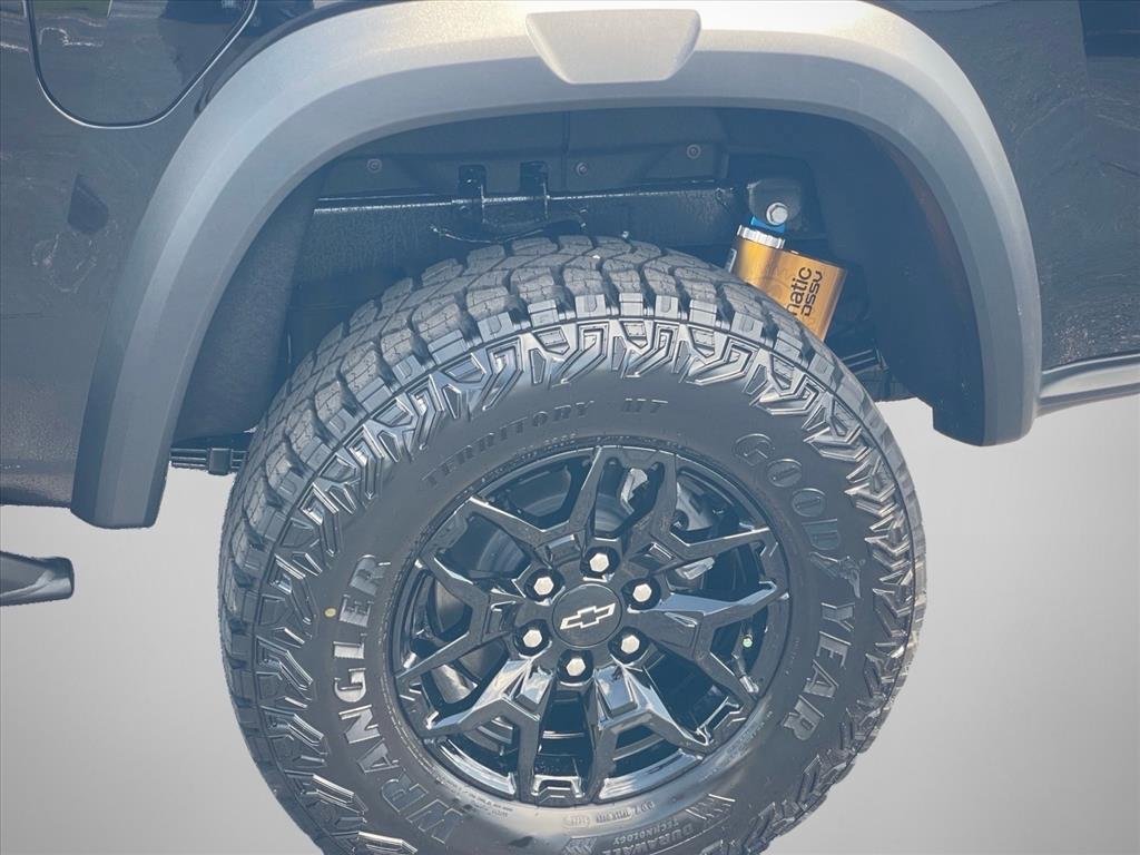New 2026 Chevrolet Colorado ZR2 w/ Midnight Edition AWD/4WD image 28