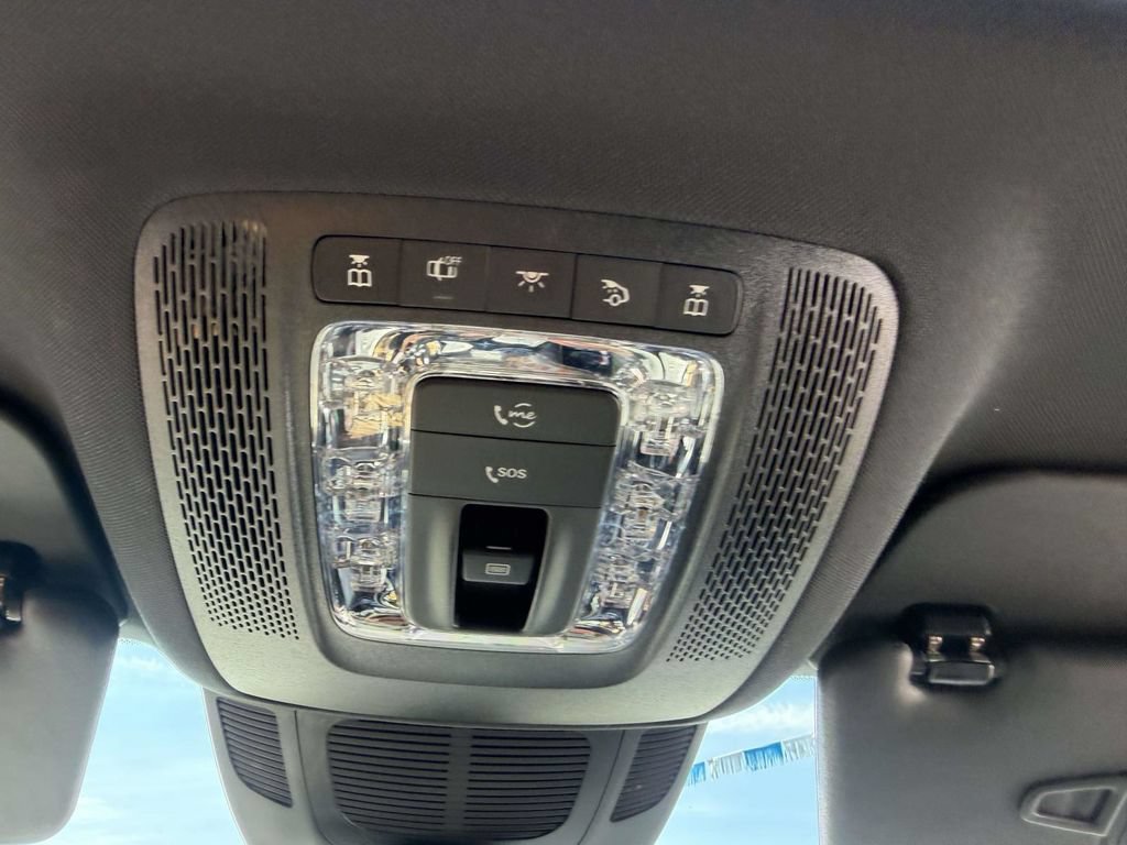 Used 2025 Mercedes-Benz GLE 450e 4MATIC image 37