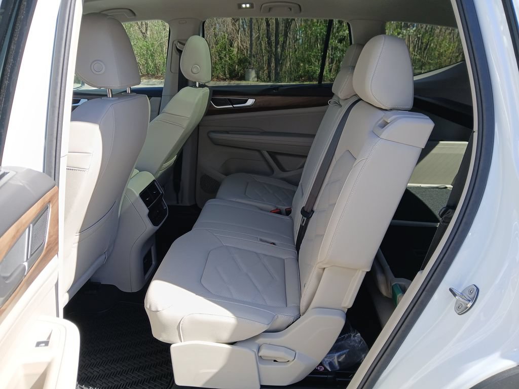 New 2026 Volkswagen Atlas SE FWD image 24