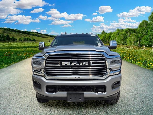 Used 2024 RAM 3500 Laramie AWD/4WD image 2